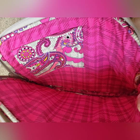 Vera Bradley Floral Mini Laptop Case with pocket inside. - Picture 5 of 9